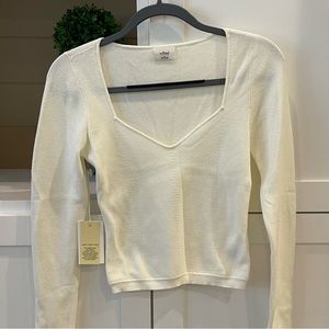 NWT Aritzia Wilfred Tuscany Sweater in cream ivory size Medium M